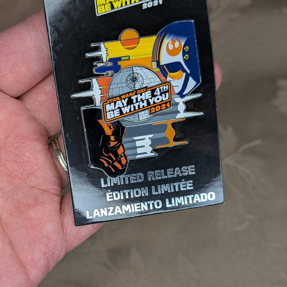 Disney Pins Star Wars May the 4th Be With You 2021 Pin, NWT! - Picture 3 of 4